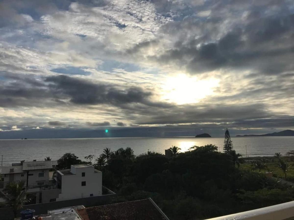 Aptos Em Home Club Frente Mar Com Area De Lazer Completa 佩尼亚 外观 照片